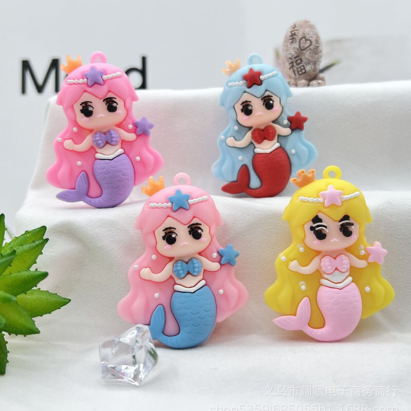Cartoon mermaid keychain doll pendant mermaid princess keychain doll accessories drop glue doll wholesale