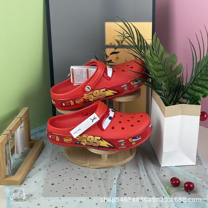 95 Car-Themed Light-Up Clogs Beach Shoes Non-Slip Beach Mcqueen Motorcycle Fashion Adult Luminous Slippers Versatile