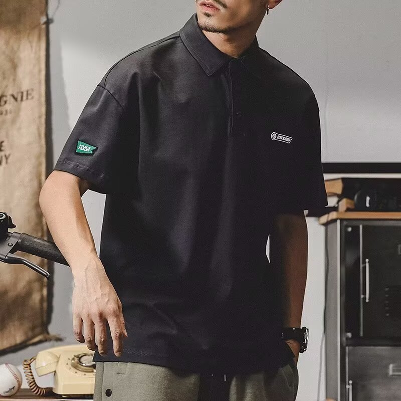 Polo de manga corta con solapa Camiseta de verano de marca de moda para hombres Versión coreana de la tendencia delgada 2025 nueva camiseta de todo fósforo