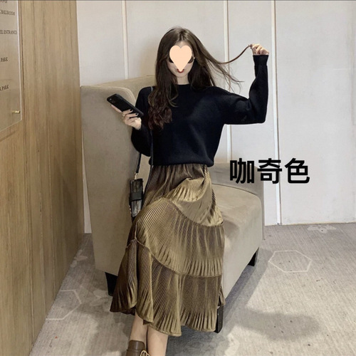 Velvet Semi-Body Skirt for Women - Spring 2025 Medium Length Tiered Dress with High Waist Slimming Effect and Draping Pleated Skirt