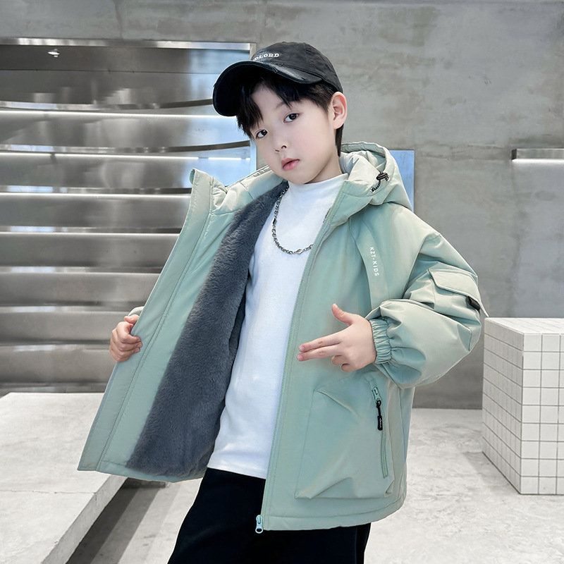 男童外套春秋款2025新款中大儿童春装加绒加厚冲锋衣男孩洋气风衣