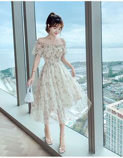 �ļ��¿�ѩ�r�м��黨�B��ȹŮ�¿ʽ���I����ɭϵ�W���LȹŮ�b