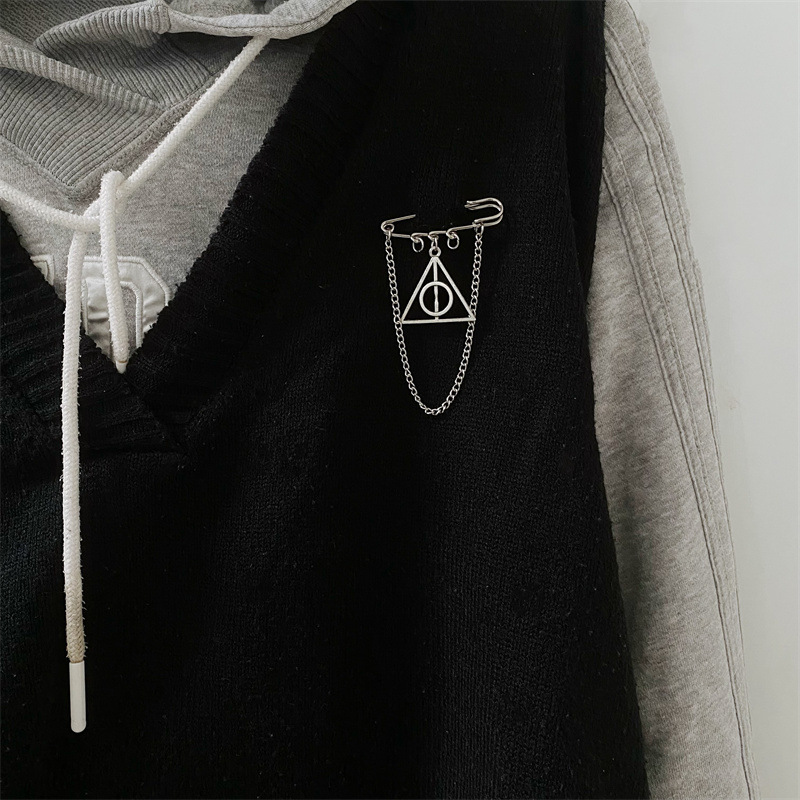 할로윈 시리즈 브로치: 빅 트라이앵글