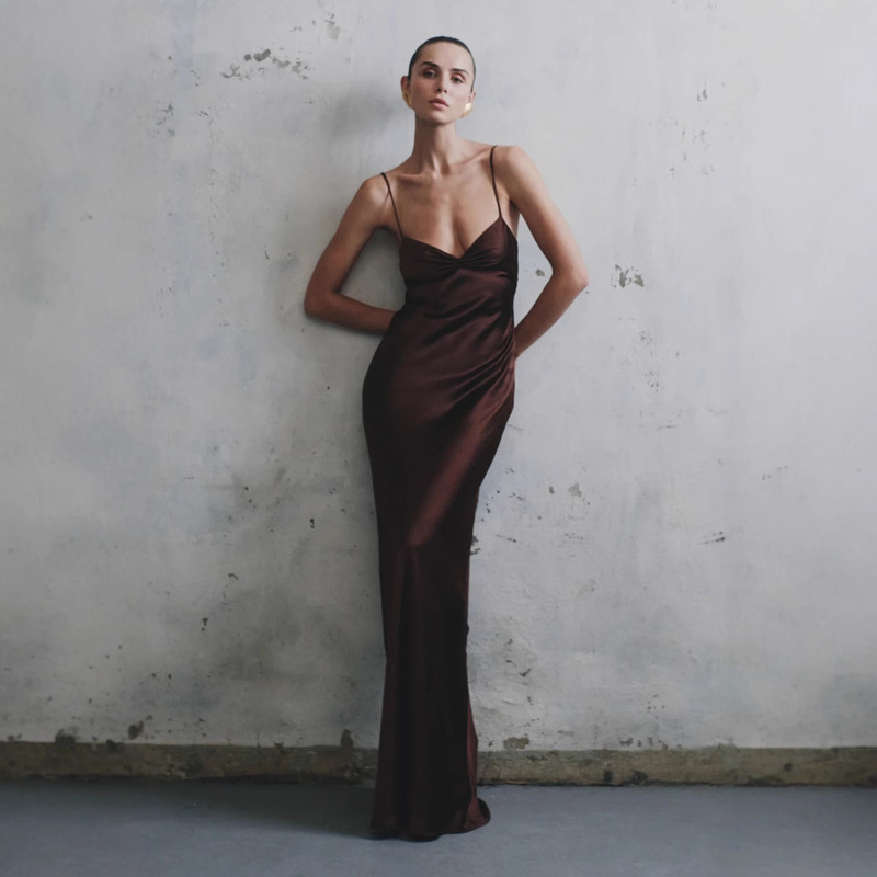 New Foreign Trade Cross-Border Supply: Solid Color High-Elastic Satin Floor-Length Dress with Invisible Zipper and Pleated Design