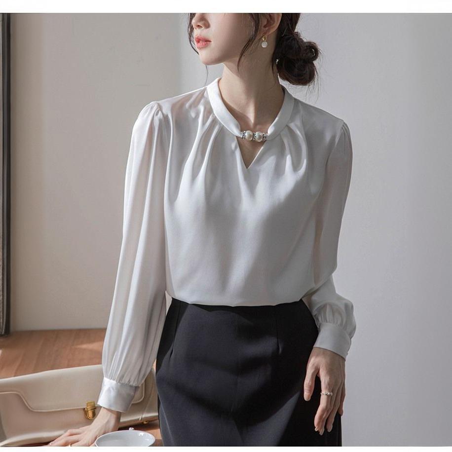 French-Style Halter Neck Stand Collar Beaded Long-Sleeve Shirt for Women, Spring and Autumn 2024 New Elegant Commuter Chic Versatile Top