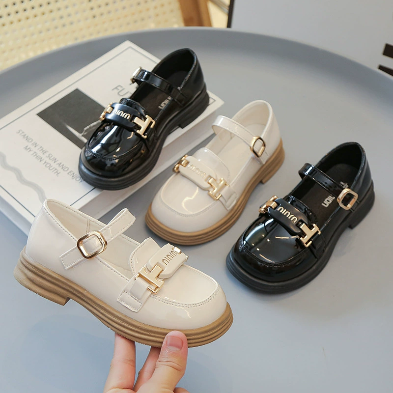 Легкие туфли для девочек Lefu 2024 Летние новые дышащие детские однотонные туфли на мягкой подошве Легкие туфли для девочек корейские кожаные туфли для девочек