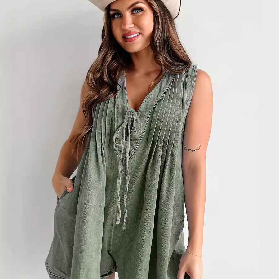 Short sleeved shorts denim jumpsuit 短袖短裤牛仔连体衣