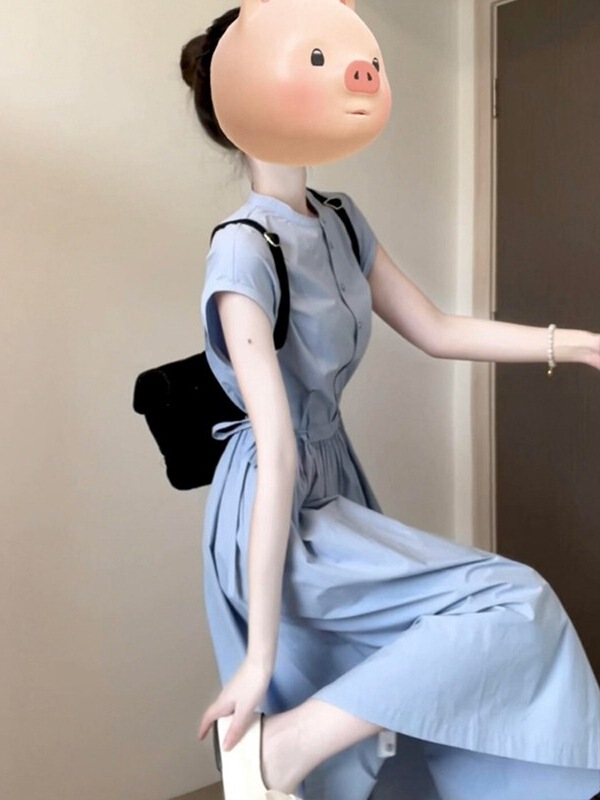ライトブルーのノースリーブドレス女性のミッドレングス 2025 夏の新ファッションレースアップウエストラウンドネック気質スカート|undefined