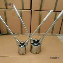 200L升油桶封口机 铁桶封口器 封口盖 油桶封口钳 压盖器麦太保