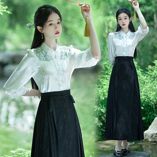 Real shot new Chinese style Chinese style shirt women's three-quarter sleeve heavy-duty embroidered top stand collar jacquard retro buckle two-piece set