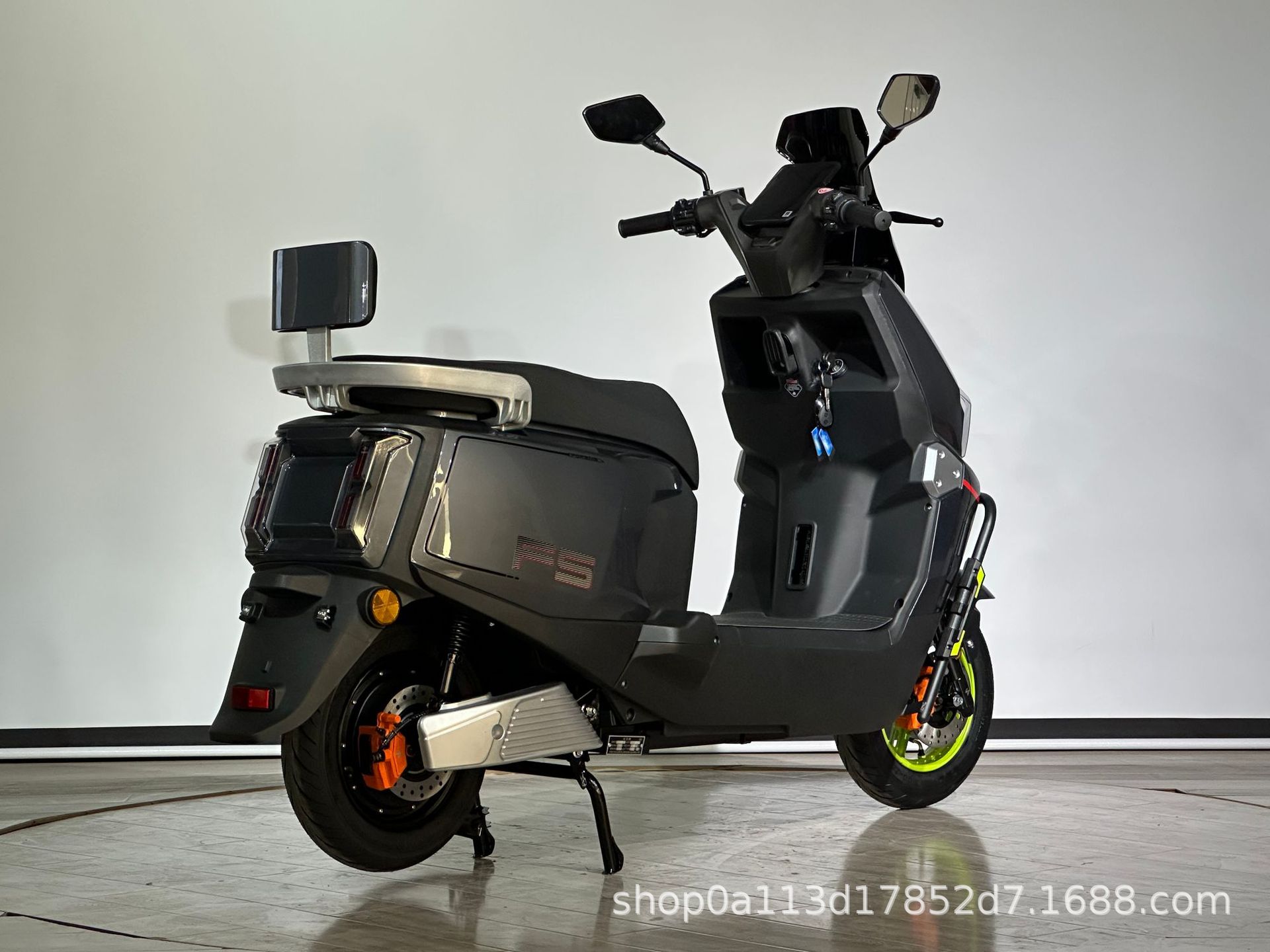 Cross-Border Fengshen 2025 New Model Electric Motorcycles, Electric Scooters, Export Mobility Vehicles, Wholesale Small Cars, Electric Mopeds