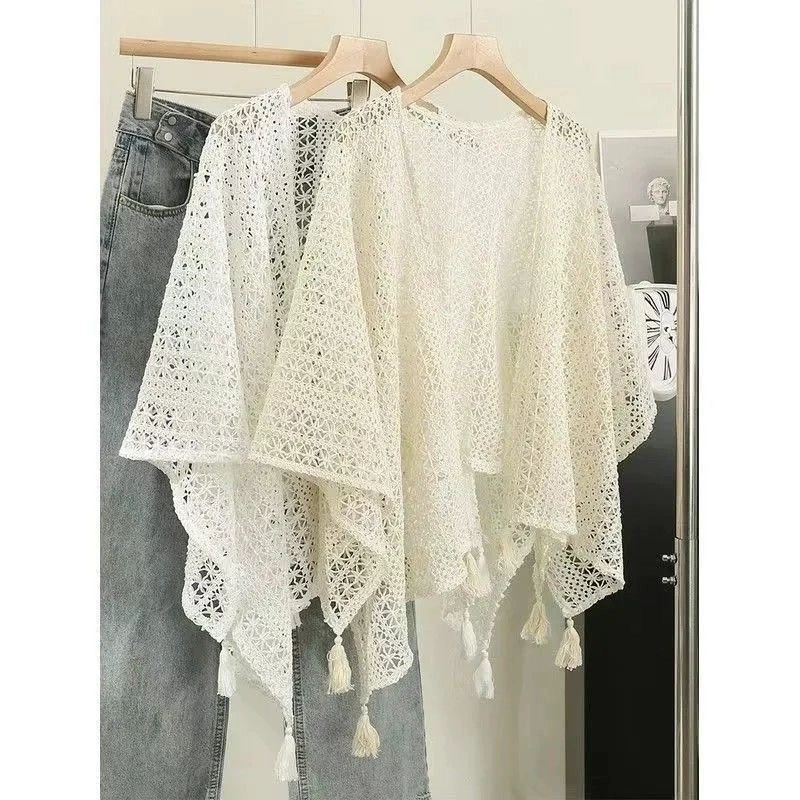 Ретро национальный стиль дикий полый кардиган с кисточками