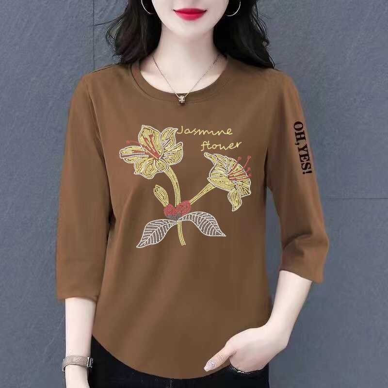 Clearance Foreign Trade Mother's Dress Middle-aged and Elderly Seven-sleeve T-shirt Women's Loose Casual All-match Base T-shirt Top Clearance Foreign Trade Mother's Dress Middle-aged and Elderly Seven-sleeve T-shirt Women's Loose Casual All-match Base T-shirt Top
