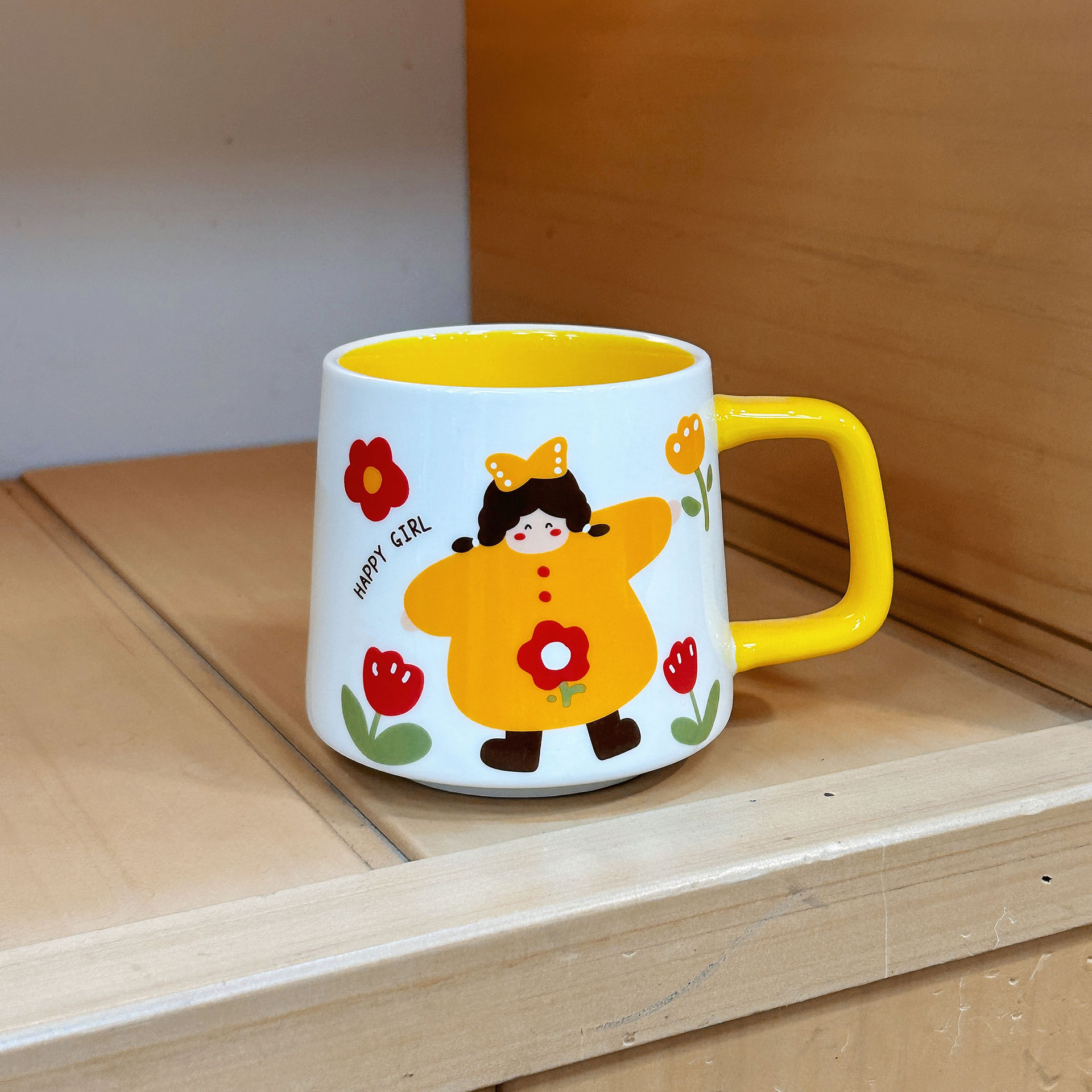 Tazas de cerámica de alto valor facial tazas de desayuno tazas de dibujos animados amigas tazas de agua tazas de café de oficina