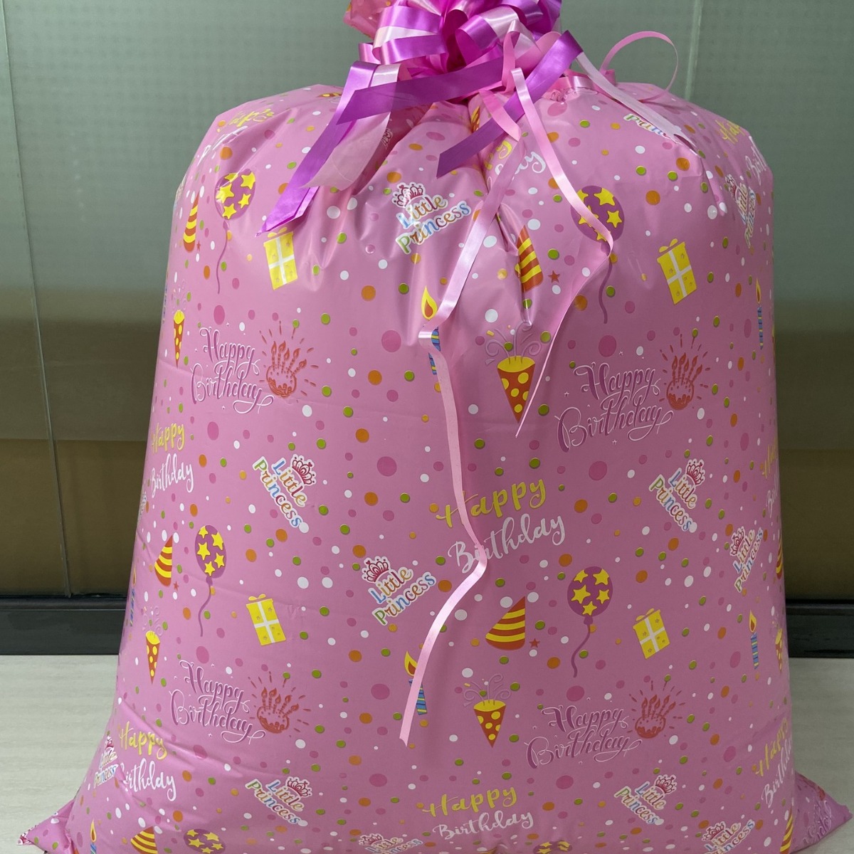 新款粉色图案不透光大尺寸加厚PE塑料礼品袋女孩生日礼物袋现货