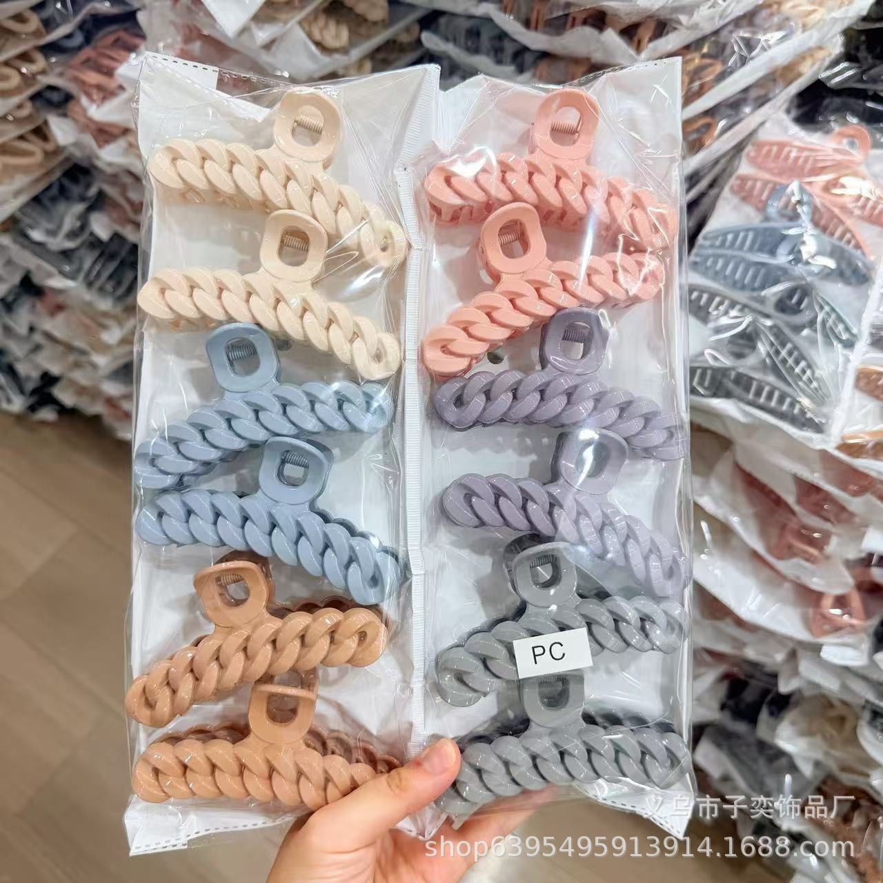 Amazon transfronteriza pintura de goma de gran tamaño clip de pelo espalda Cabeza de tiburón clip de pelo volumen multi horquilla dos yuanes accesorios para el cabello al por mayor