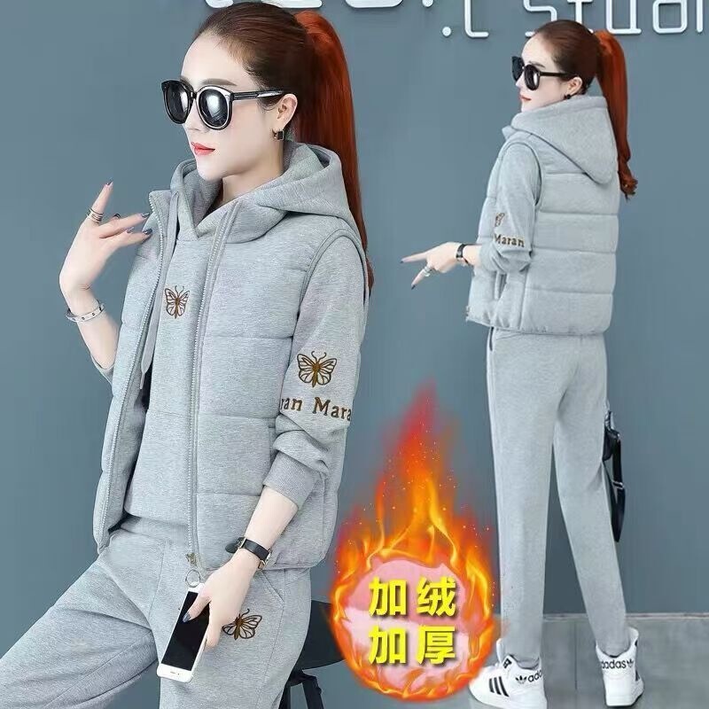 Mother's autumn and winter three-piece vest set, middle-aged and elderly women's fleece-lined thickened sports suit, new winter coat for cold protection Mother's autumn and winter three-piece vest set, middle-aged and elderly women's fleece-lined thickened sports suit, new winter coat for cold protection
