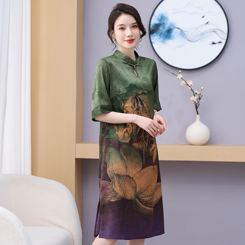 Xiangyunsha Middle-Aged and Elderly Mother's Dress New Cheongsam Silk New Chinese Style Jacquard Retro Mid-Length Skirt
