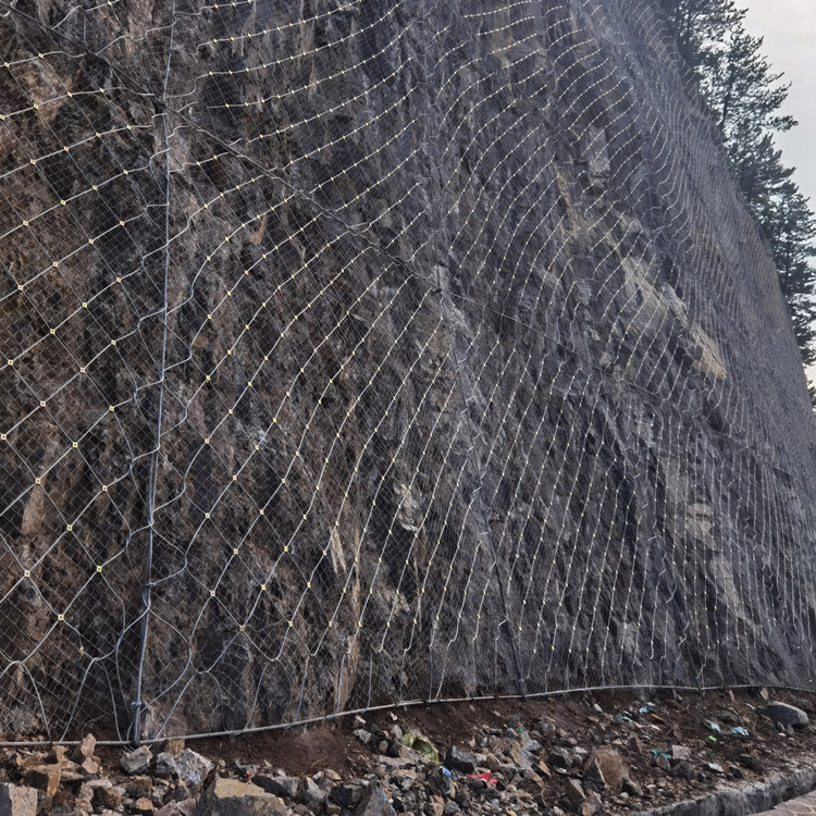边坡主动防护网 柔性钢丝绳防护网边坡防护绞索网 被动边坡防护网