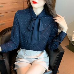 春の夏の蝶結びのシャツの婦人服の秋の服の2025年の新型のカジュアルな洋風の小さいシャツのきれいな長袖の上着のファッション