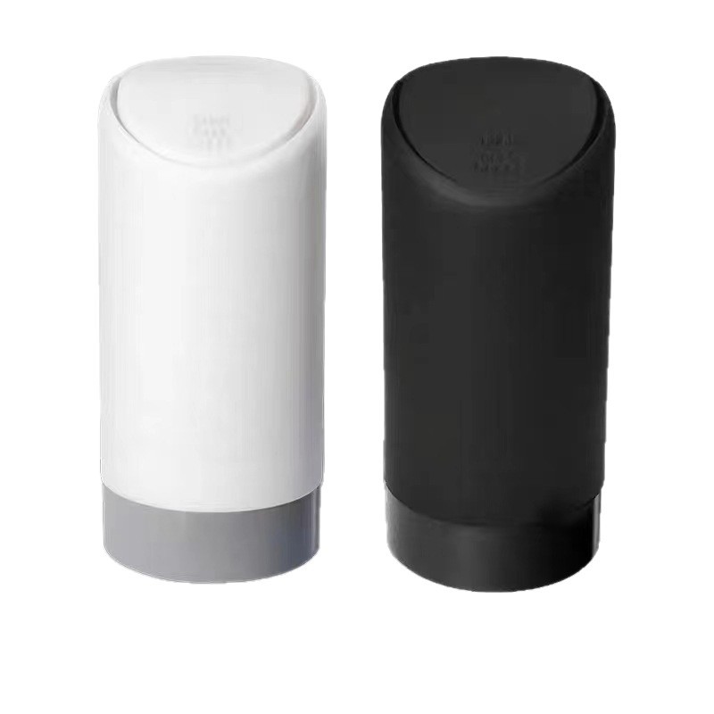Basura de automóvil de moda creativa desmontable lavable silicona mini contenedor de basura de automóvil taza de agua de automóvil rack