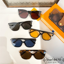 �¿�ư�ĈA��߼���ī�R���КW��INSŮ����ͬ��̫��RZ2135U