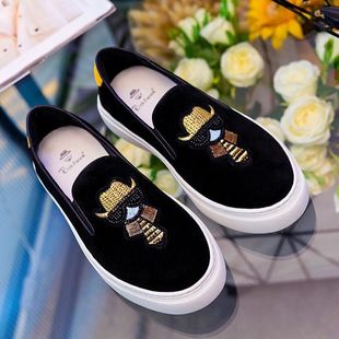 �ļ��¿�qƤ��Ь�����ٴ�͸�☷��Ьһ�_�ő���Ь��ʿ���e��Ь