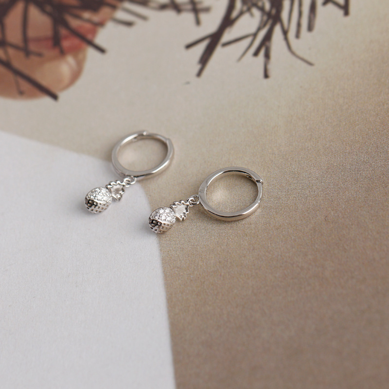 2021 New CrossBorder European and American Ear Clip Affordable Luxury Fashion Diamond PineappleShaped J Fashion Simple Stud Earrings Ear Clip Accessoriespicture5