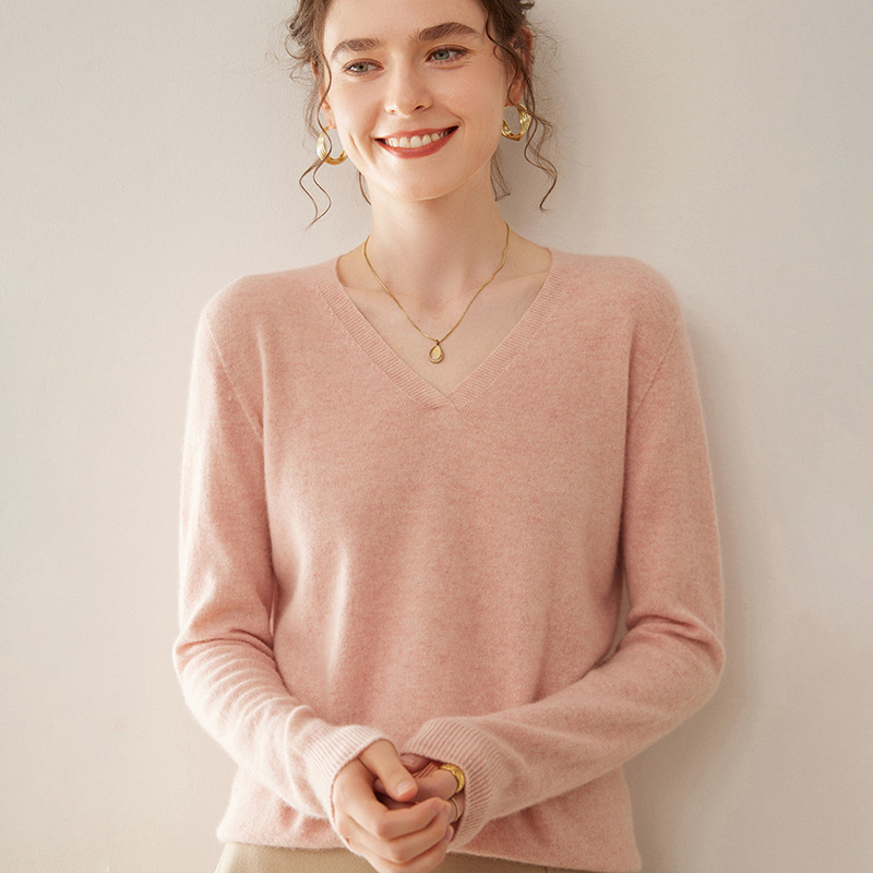 First-Line Clothing V-Neck Cashmere Knitted Sweater Women's Loose All-Match Long-Sleeved Pullover Cashmere Sweater Women's Base Top First-Line Clothing V-Neck Cashmere Knitted Sweater Women's Loose All-Match Long-Sleeved Pullover Cashmere Sweater Women's Base Top