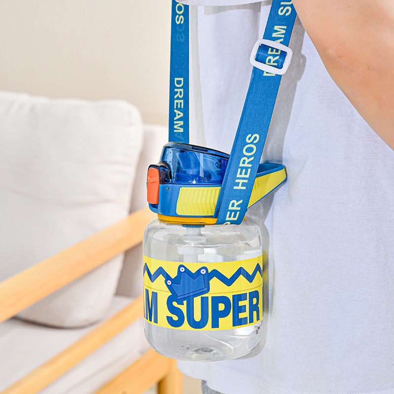 Taza de paja de gran capacidad para niñas de alto valor facial de taza de agua de plástico de verano al aire libre para estudiantes hervidor portátil para hombres