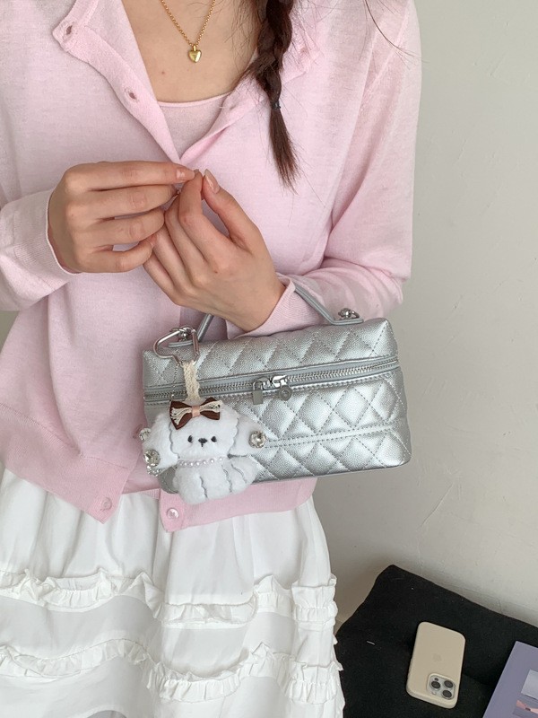Corea del Sur nicho bolso de mano pequeña mujer 2026 venta caliente nuevo estilo de alta sensación de lujo ligero bolso de cadena de diamante