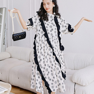 S8829�ļ��¿���Ů�L�黨�OӋ��Ц��ľ��߅��[�͌������B��ȹŮ