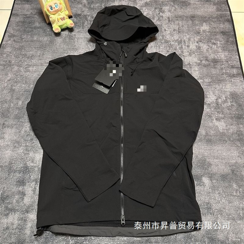 26 Styles of Pure Original Stretch Fabric Spring Season Outdoor M8 Hooded Softshell Jackets for Men and Women, Windproof Jackets Wholesale