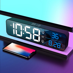 大画面電子目覚まし時計LED万年暦大デジタル温度表示電子時計USB充電式時計対外貿易