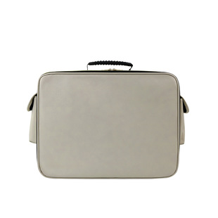 Large Professional Portable Makeup Case with Removable Partitions and Makeup Artist Tool Storage Bag That Can Be Carried on the Shoulder and Diagonally Across the Beauty Case