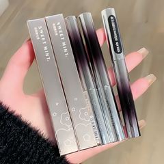 スウィートミントのカールマスカラは持続的に化粧を脱がない防水で汗を防ぎます。