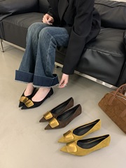 气质小众设计感软底绒面平底玛丽珍单鞋2025新款法式尖头细跟单鞋
