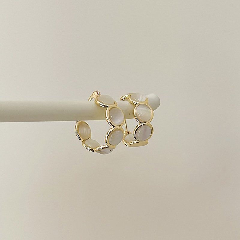 Sweet Opal Earclip Earrings Light Luxury And Simplicity