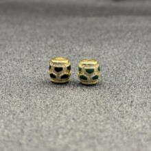 ���Ųʸ����������Ƕ�ʯ����10mm���������ִ������������θ�Ƭ