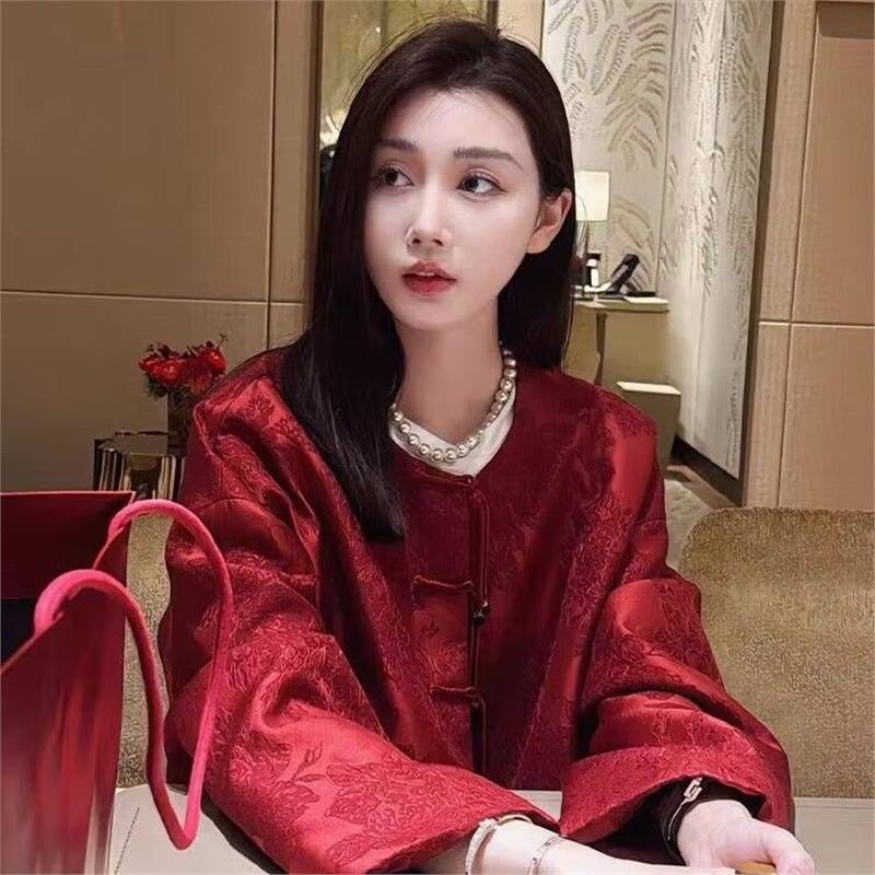 红色新中式外套女秋冬复古中国风高端优雅提花盘扣本命年新年战袍|undefined