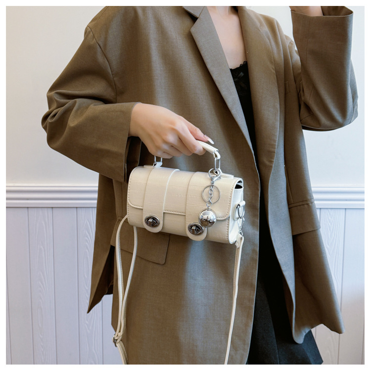 A trendy soft leather round bag for women, a new autumn/winter 2024 collection, stylish and versatile, single-shoulder crossbody bag for work undefined