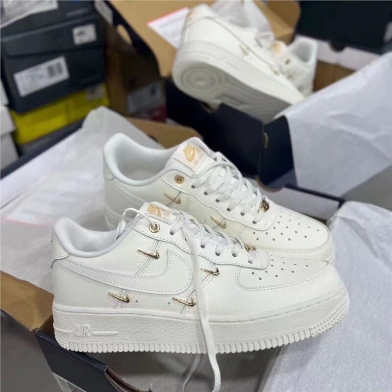 Original Af1 Hyuna Air Force One Four-Hook Platinum Low-Top Unisex Ins Couple Fashion Casual Sports Skateboard Shoes Original Af1 Hyuna Air Force One Four-Hook Platinum Low-Top Unisex Ins Couple Fashion Casual Sports Skateboard Shoes