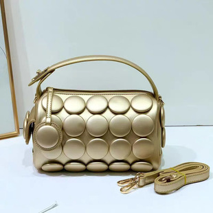 �羳�W���r���¿�Ůʿ������ֹ����o�۽���ٴ�μ�б������^��