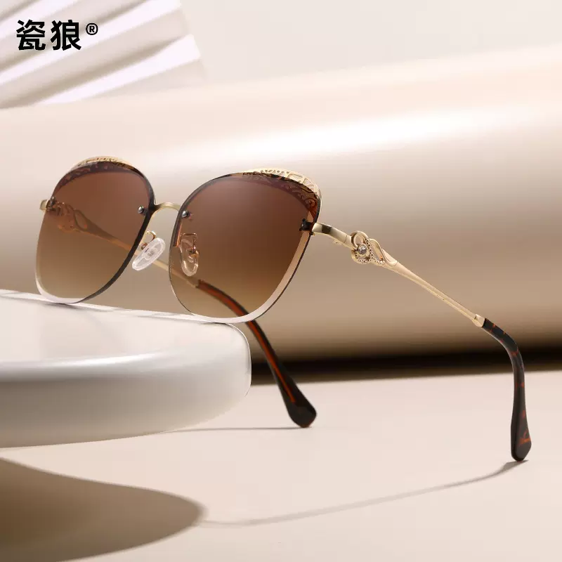 女高级感户外防晒墨镜女跨境2025新款欧美方形时尚半框切边太阳镜