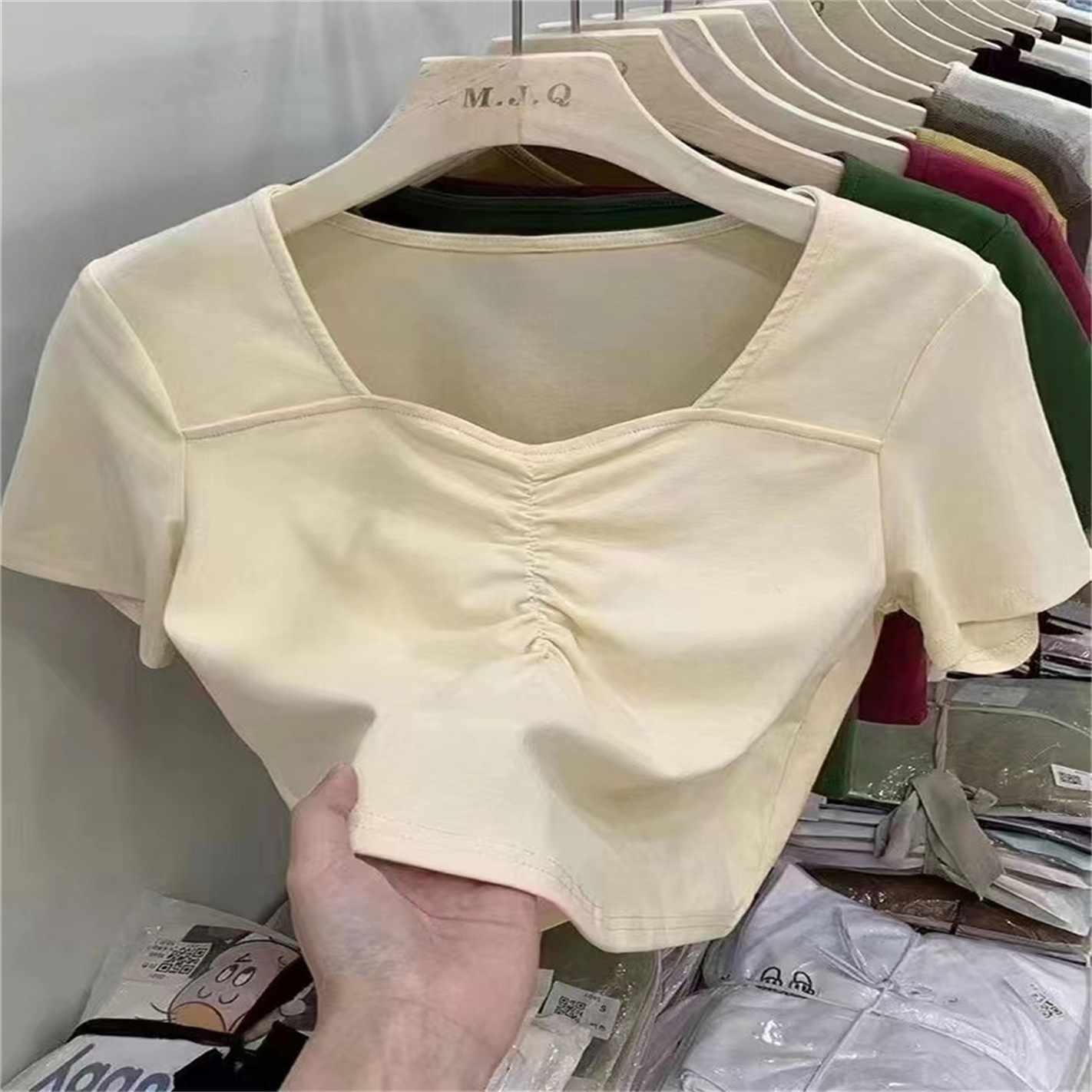 针织短袖