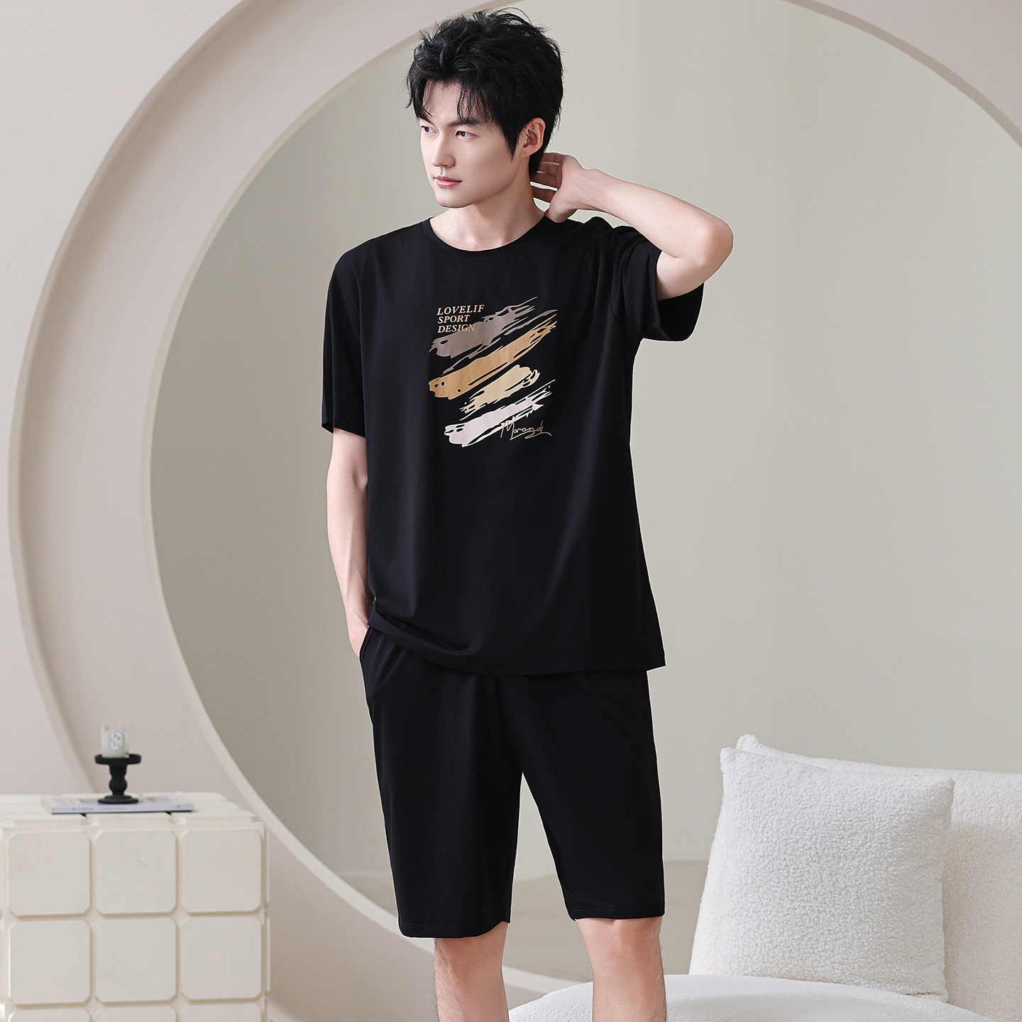72135#블랙