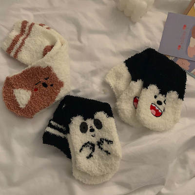 Autumn and Winter New Naked Bear Coral Fleece Sleep Socks for Children Thickened fleece-lined Warm Postpartum Moon Socks Home Floor Socks