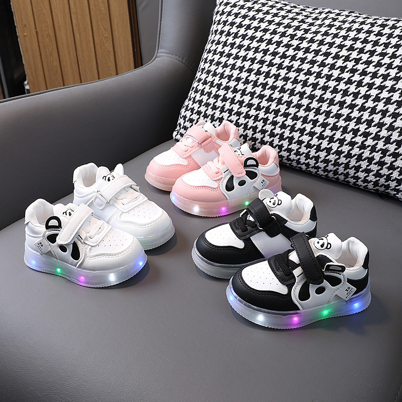 Light-on children's shoes boys' luminous board shoes girls' flashing casual shoes cartoon toddler toddler shoes soft bottom
