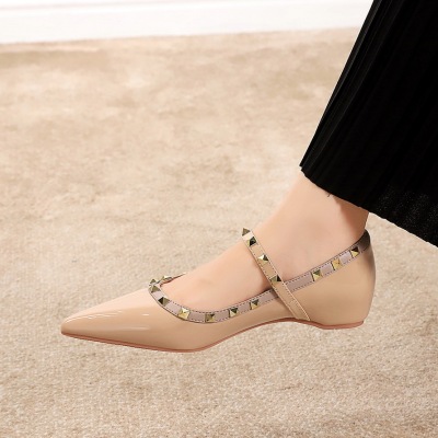 533-6 French pointed sloping heel with raised straight stripe Mary Jane shoes, women&apos;s rivet versatile temperament 
