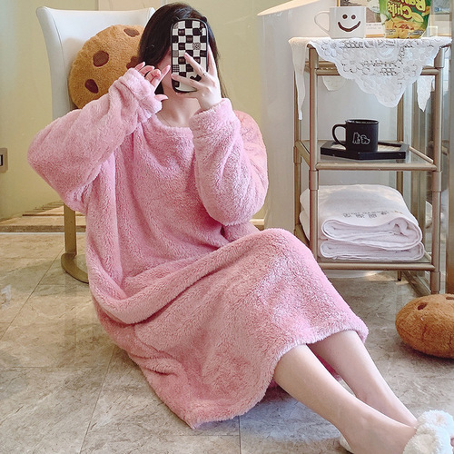 Fluffy plush embroidered pajamas for women, sweet long-sleeved middle-length nightgown, plus-size 250 lbs home clothes, outerwear